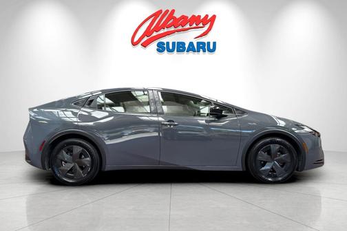 2023 Toyota Prius LE