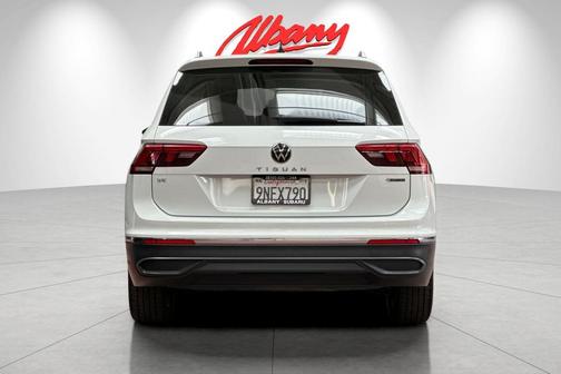Pure White 2024 Volkswagen Tiguan 2.0T SE 4MOTION