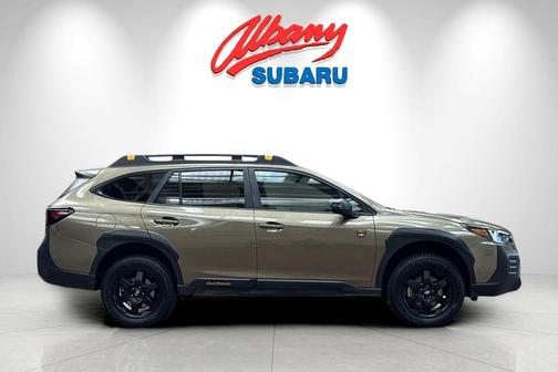 Autumn Green Metallic 2022 Subaru Outback Wilderness