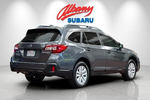 Gray 2018 Subaru Outback 2.5i Premium