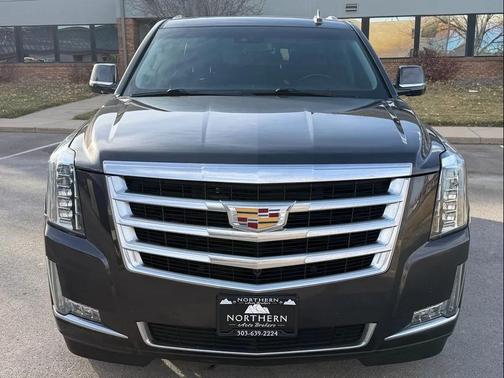 2018 Cadillac Escalade Luxury