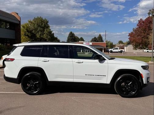 2022 Jeep Grand Cherokee L Altitude