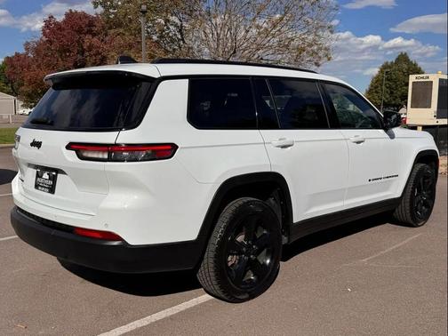 2022 Jeep Grand Cherokee L Altitude
