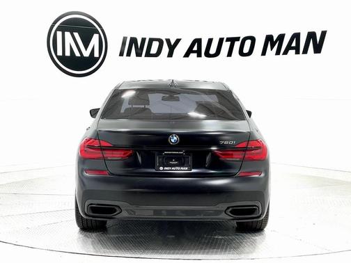 2018 BMW 750 i