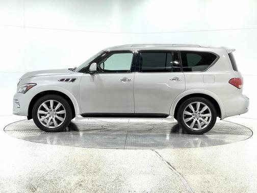 2017 INFINITI QX80 Base