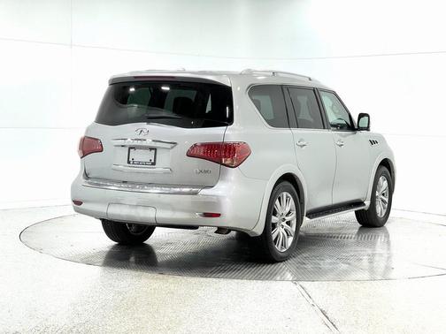 2017 INFINITI QX80 Base