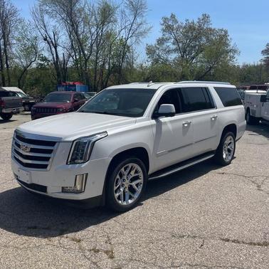 2017 Cadillac Escalade ESV Luxury