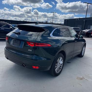 2017 Jaguar F-PACE 35t Prestige