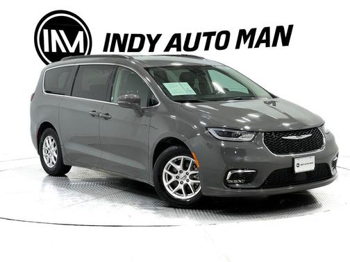 2022 Chrysler Pacifica Touring-L
