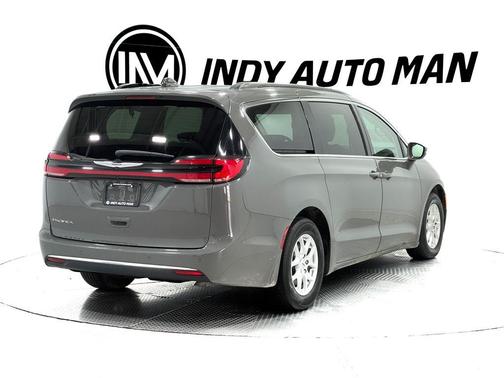 2022 Chrysler Pacifica Touring-L