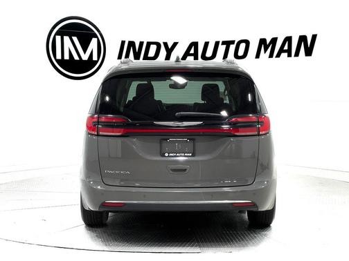 2022 Chrysler Pacifica Touring-L