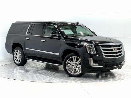 2018 Cadillac Escalade ESV Luxury