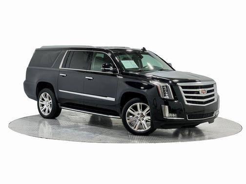2018 Cadillac Escalade ESV Luxury