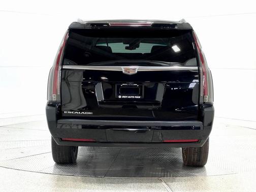 2018 Cadillac Escalade ESV Luxury