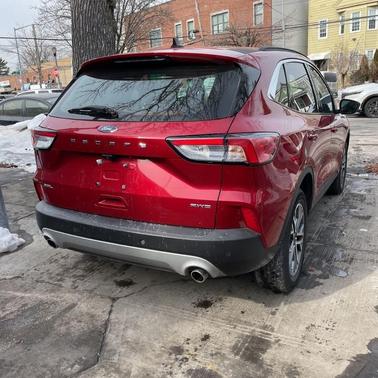 2021 Ford Escape SEL