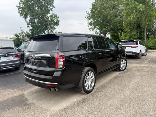 2022 Chevrolet Suburban High Country