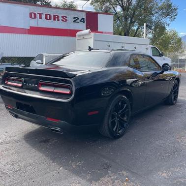 2016 Dodge Challenger SXT