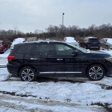 2019 Nissan Pathfinder Platinum