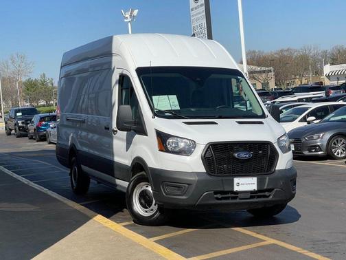 2022 Ford Transit-250 Base