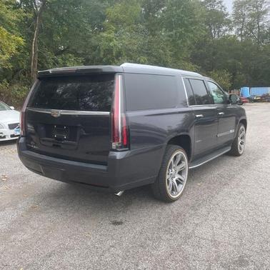 2016 Cadillac Escalade ESV Luxury