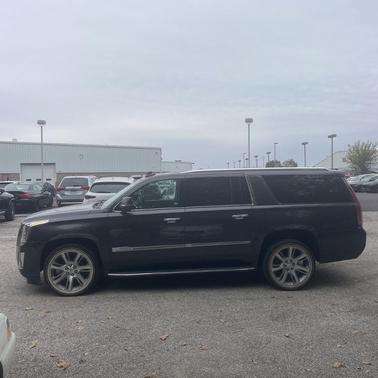 2016 Cadillac Escalade ESV Luxury
