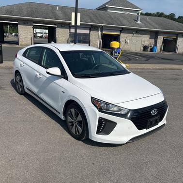 2019 Hyundai IONIQ Plug-In Hybrid Base