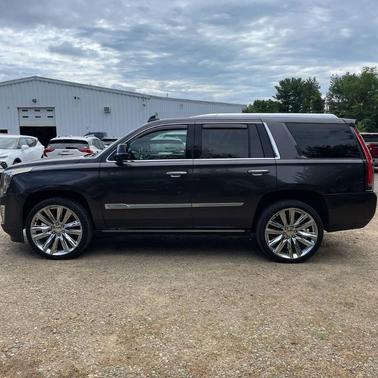 2017 Cadillac Escalade Platinum