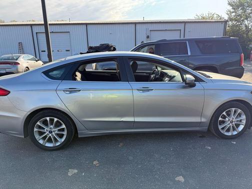 2020 Ford Fusion Hybrid SE