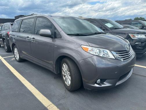 2016 Toyota Sienna XLE Premium