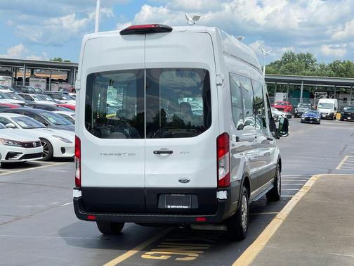 2022 Ford Transit-350 XLT