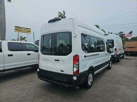 2022 Ford Transit-350 XLT