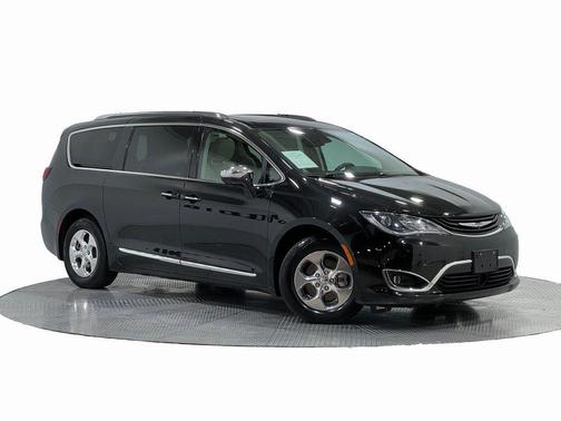 2018 Chrysler Pacifica Hybrid Limited
