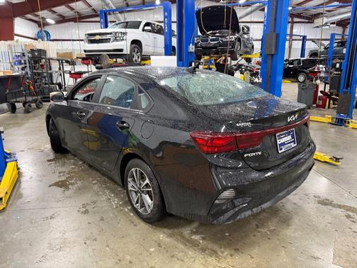 Aurora Black 2023 Kia Forte LXS