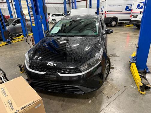 Aurora Black 2023 Kia Forte LXS