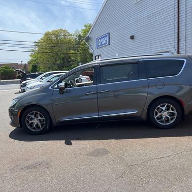 2017 Chrysler Pacifica Limited