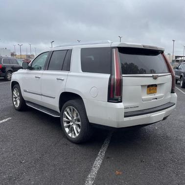 2020 Cadillac Escalade Luxury