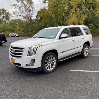 2020 Cadillac Escalade Luxury