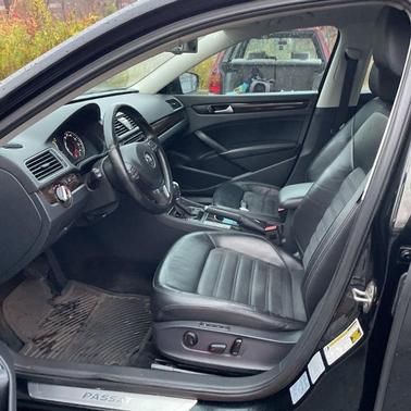 2015 Volkswagen Passat Auto SEL Premium