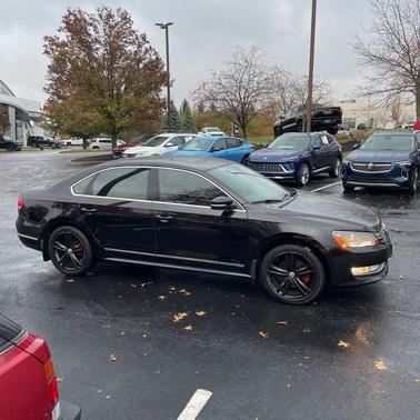 2015 Volkswagen Passat Auto SEL Premium