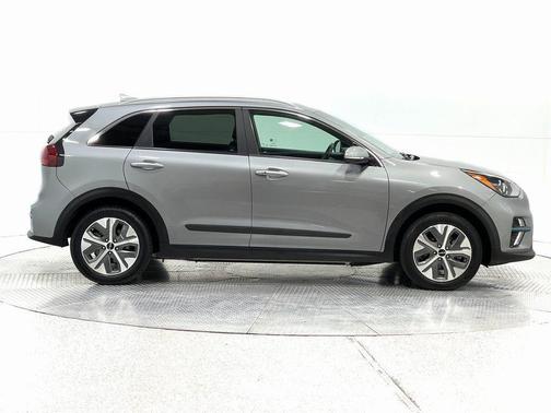 2022 Kia Niro EV S