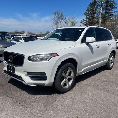 2016 Volvo XC90 T5 Momentum