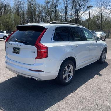2016 Volvo XC90 T5 Momentum