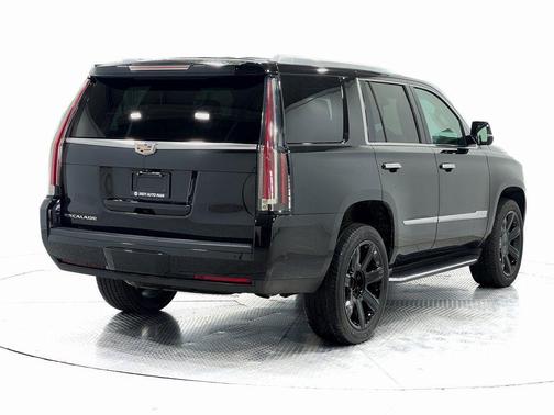 2017 Cadillac Escalade Luxury
