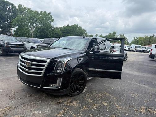2017 Cadillac Escalade Luxury