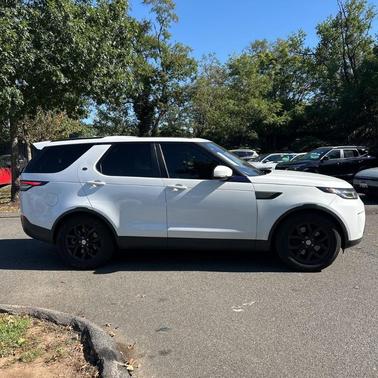 2017 Land Rover Discovery SE