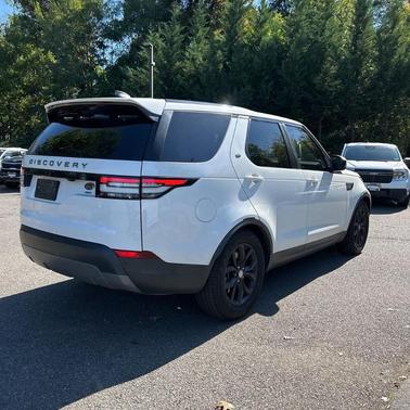 2017 Land Rover Discovery SE