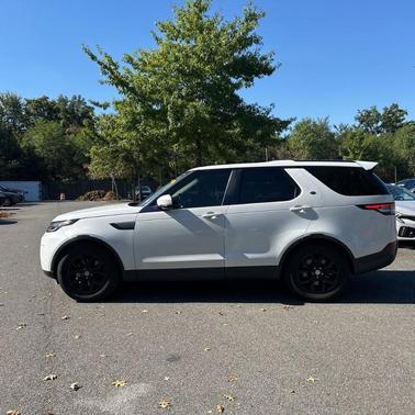 2017 Land Rover Discovery SE