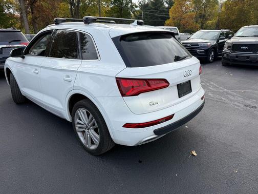 2018 Audi Q5 2.0T Premium Plus