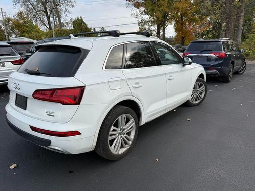 2018 Audi Q5 2.0T Premium Plus
