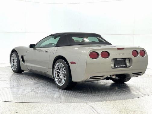 1999 Chevrolet Corvette Base